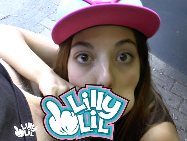 lilly lil Porno Video: Zwischen den Mülltonnen das Maul zerfickt